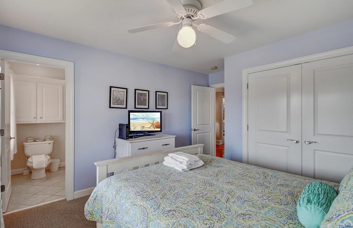 Perfect Postcard - Image 20