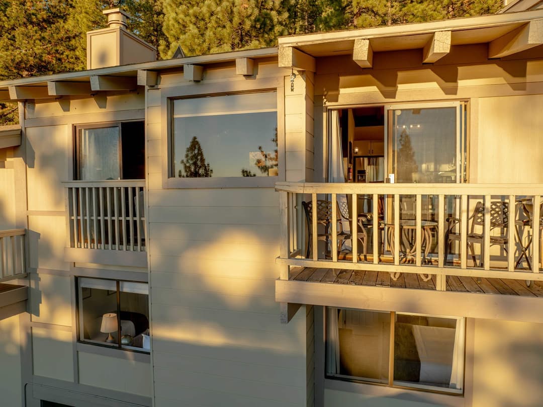 Cozy Mountain Escape - Image 5