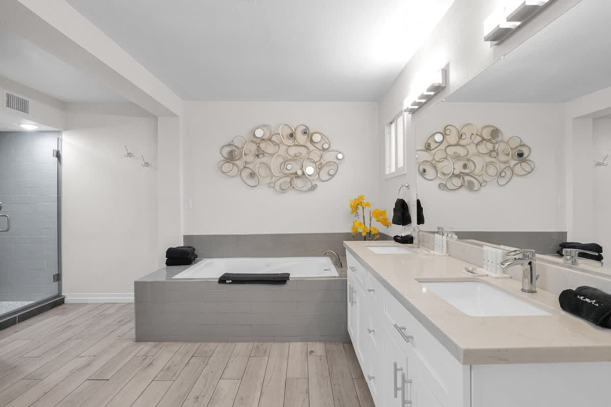 Sunkist Sanctuary - Image 31