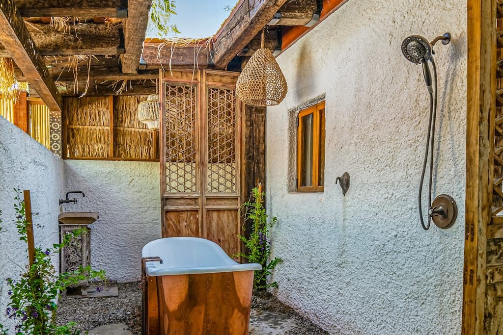 Hacienda Hideaway - Image 8