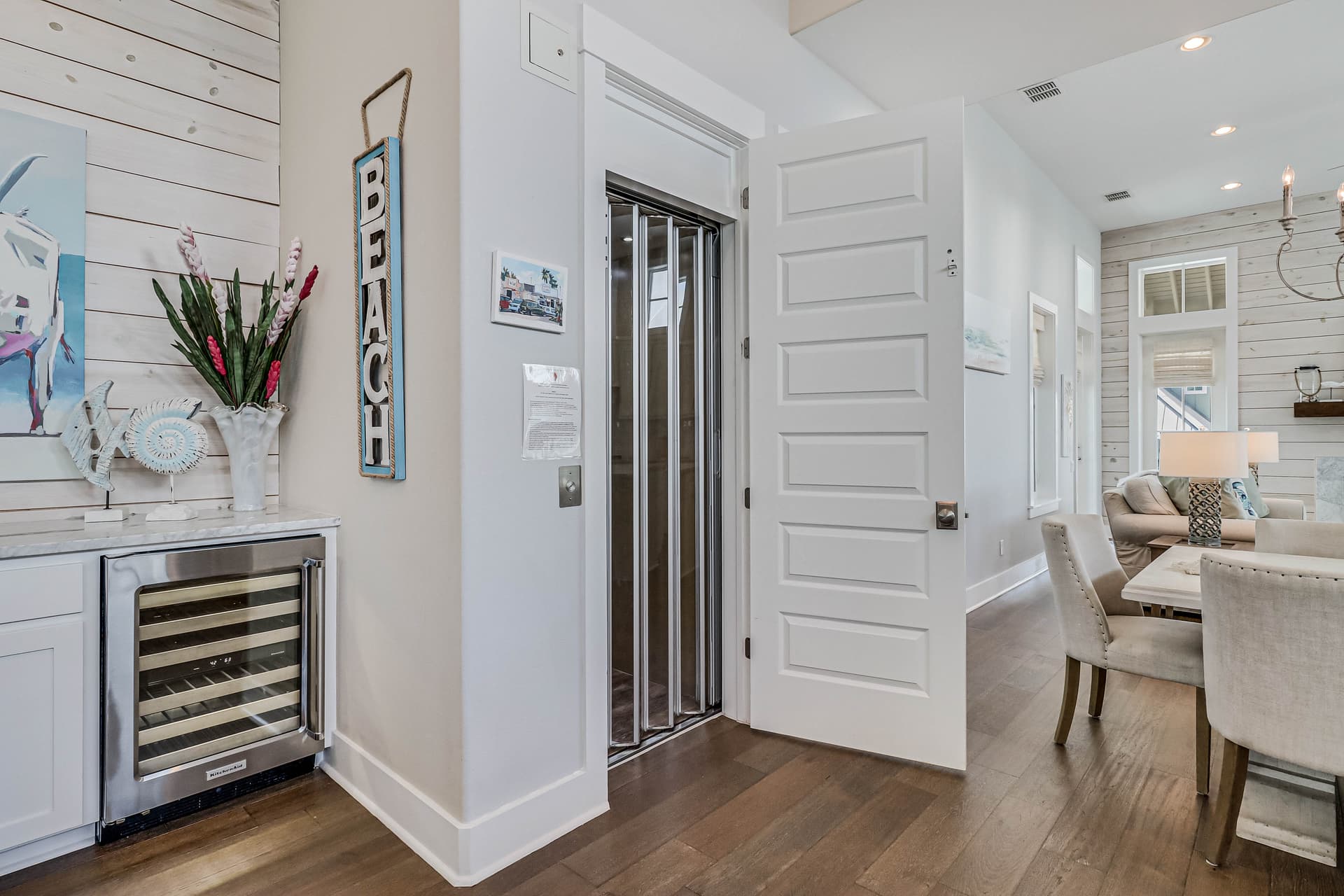 Wave and Sea House - Image 9