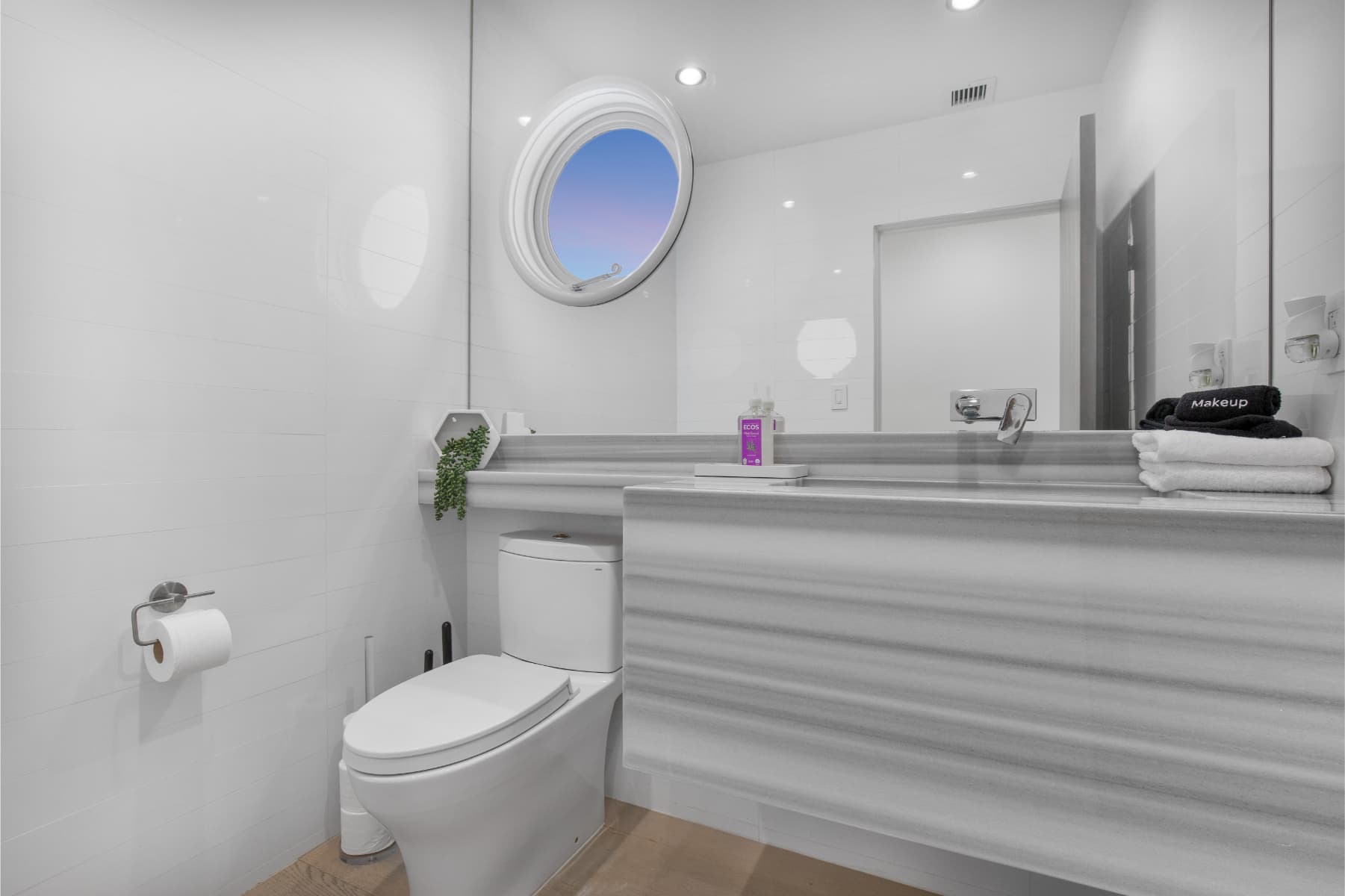 Maravilla House - Image 29