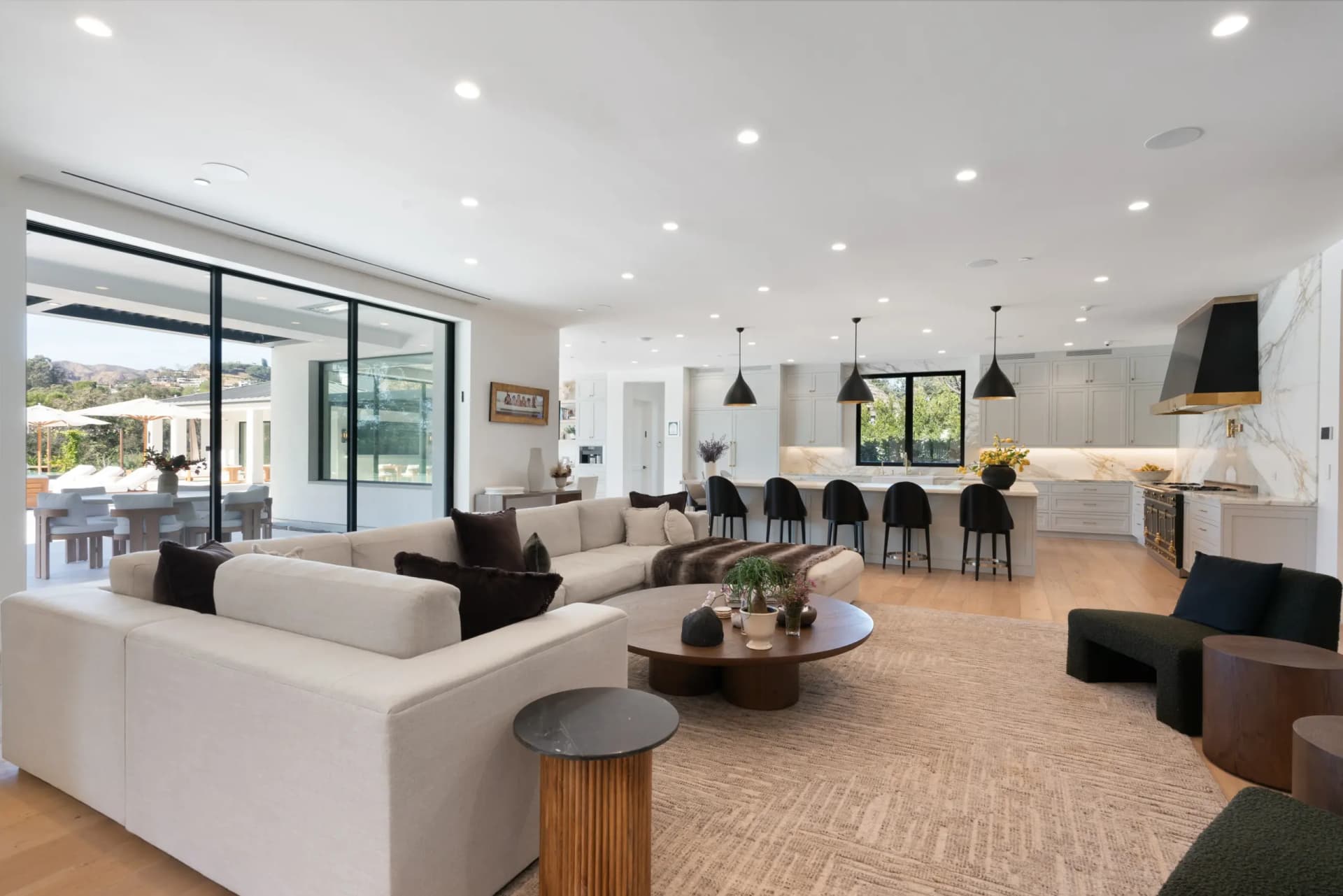 Garland Estate - Image 6