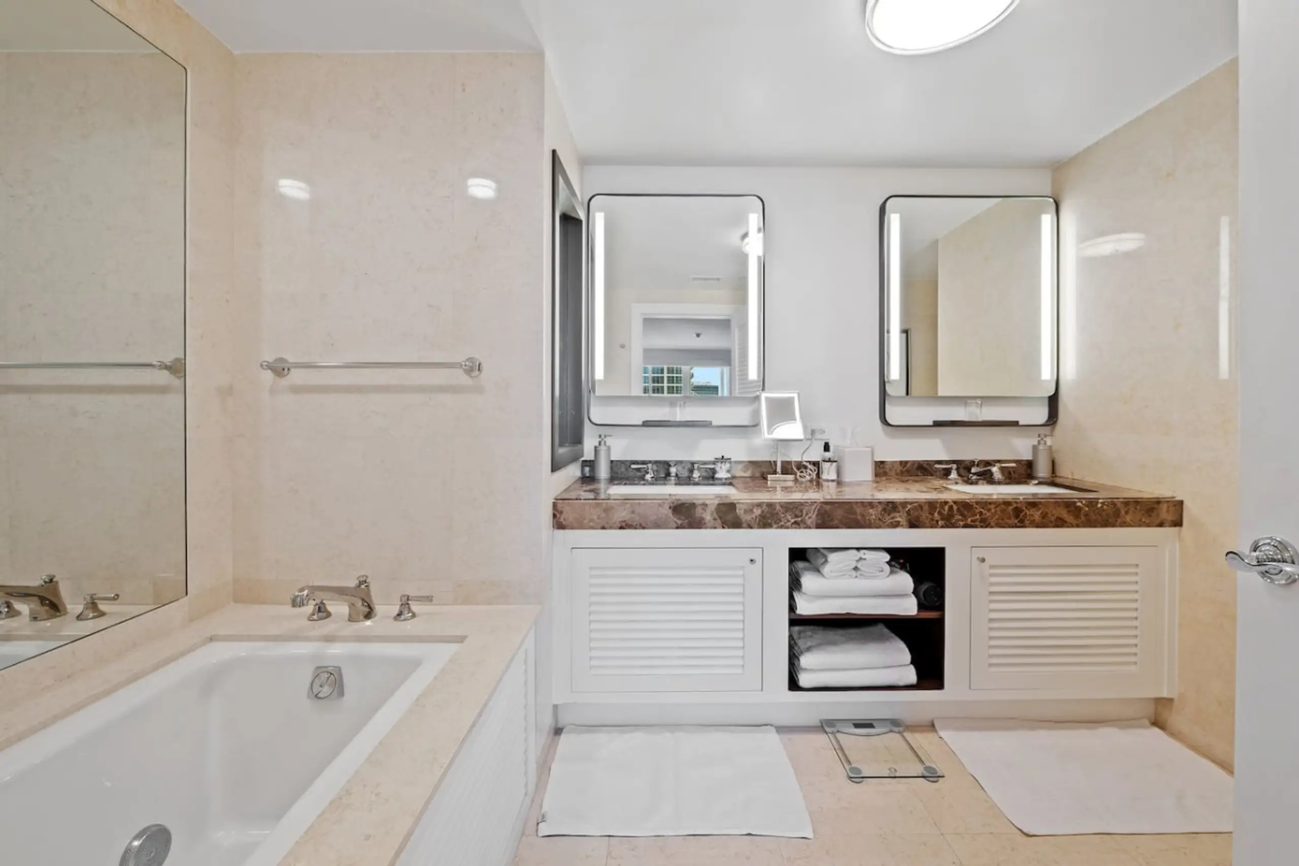 Portofino Residence #1502 at The Ritz-Carlton - Image 18