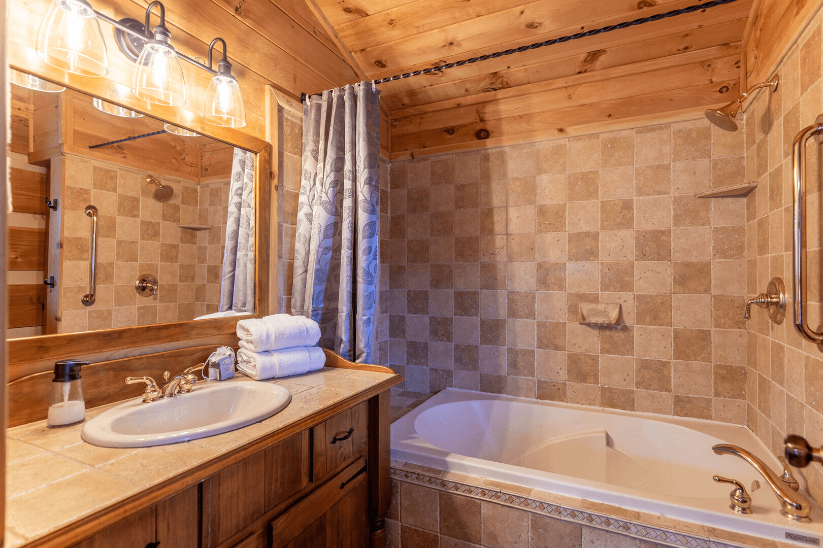 Lakeview Place - Image 17