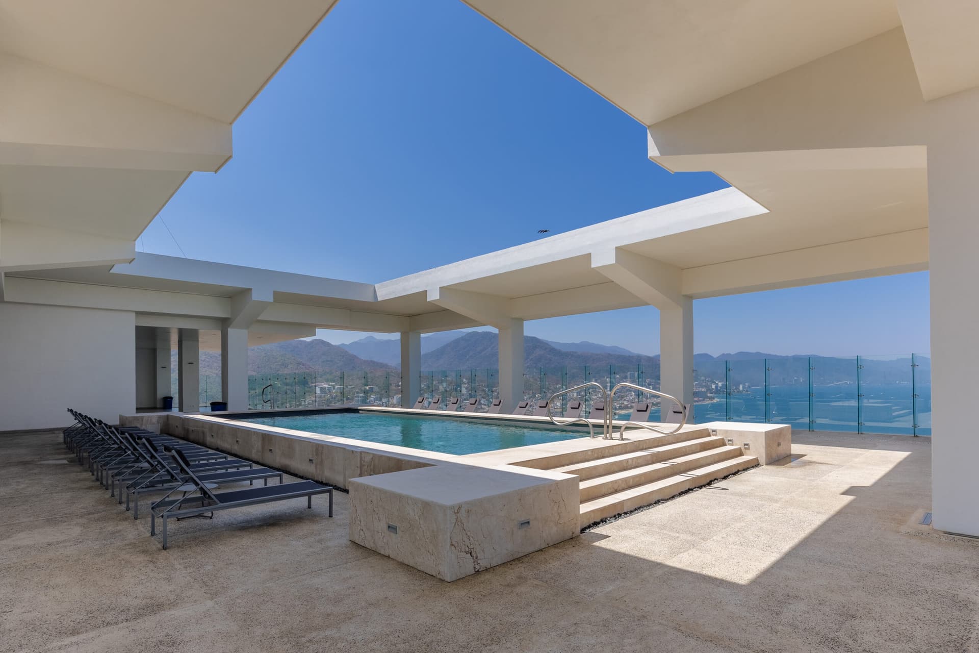 Harbor 171 Residences #803 - Image 32