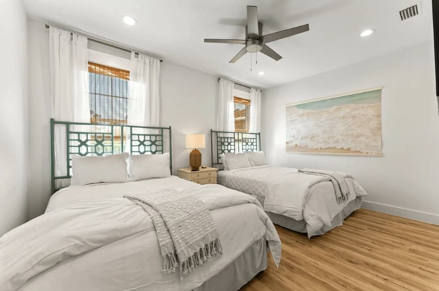 Chic Shack - Image 19