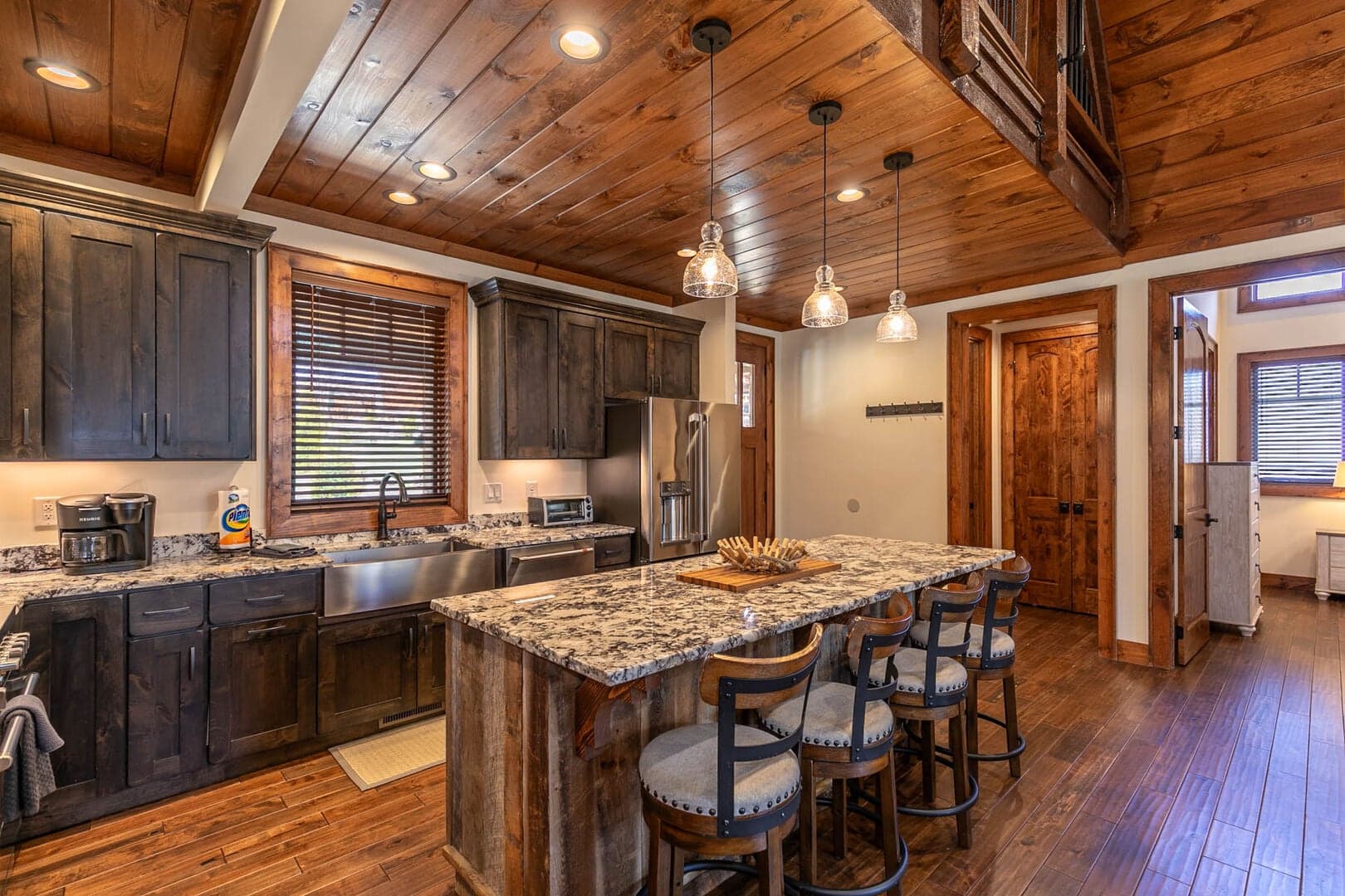 Blue Creek Cabin - Image 5