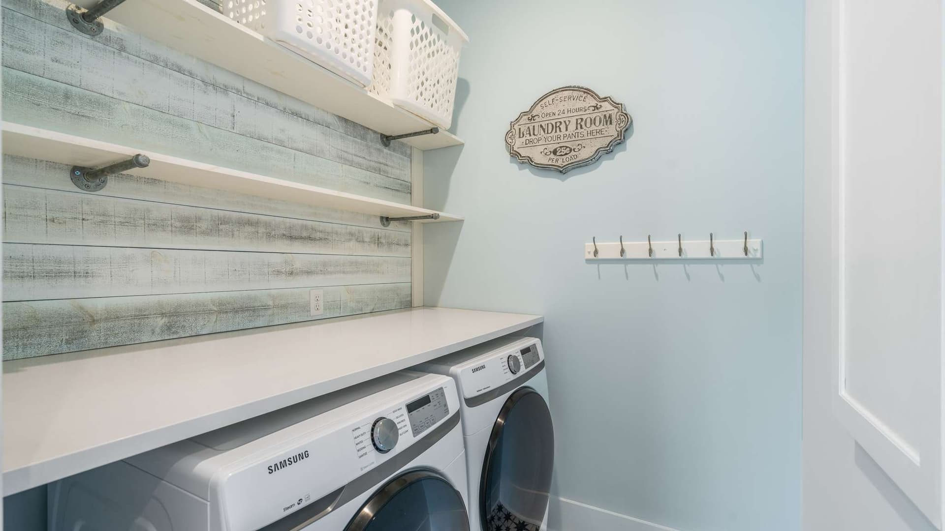 Barefoot Haven - Image 20