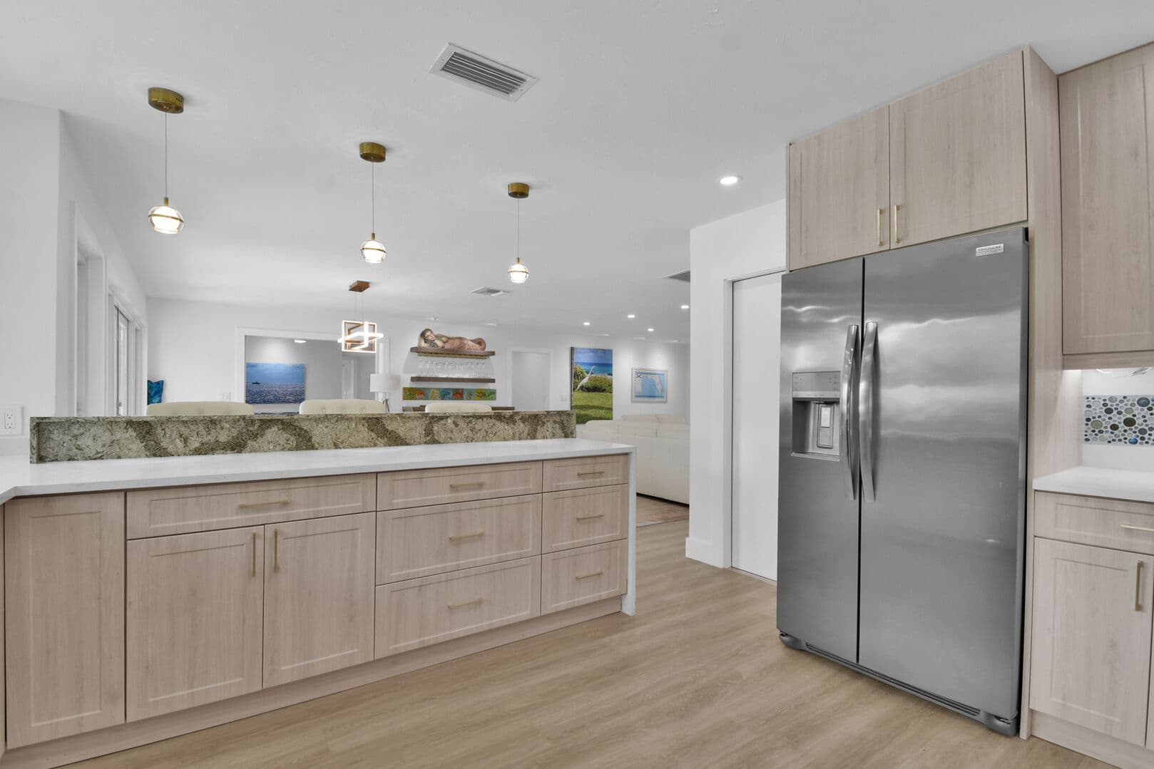 Palms and Playhouse - Image 8