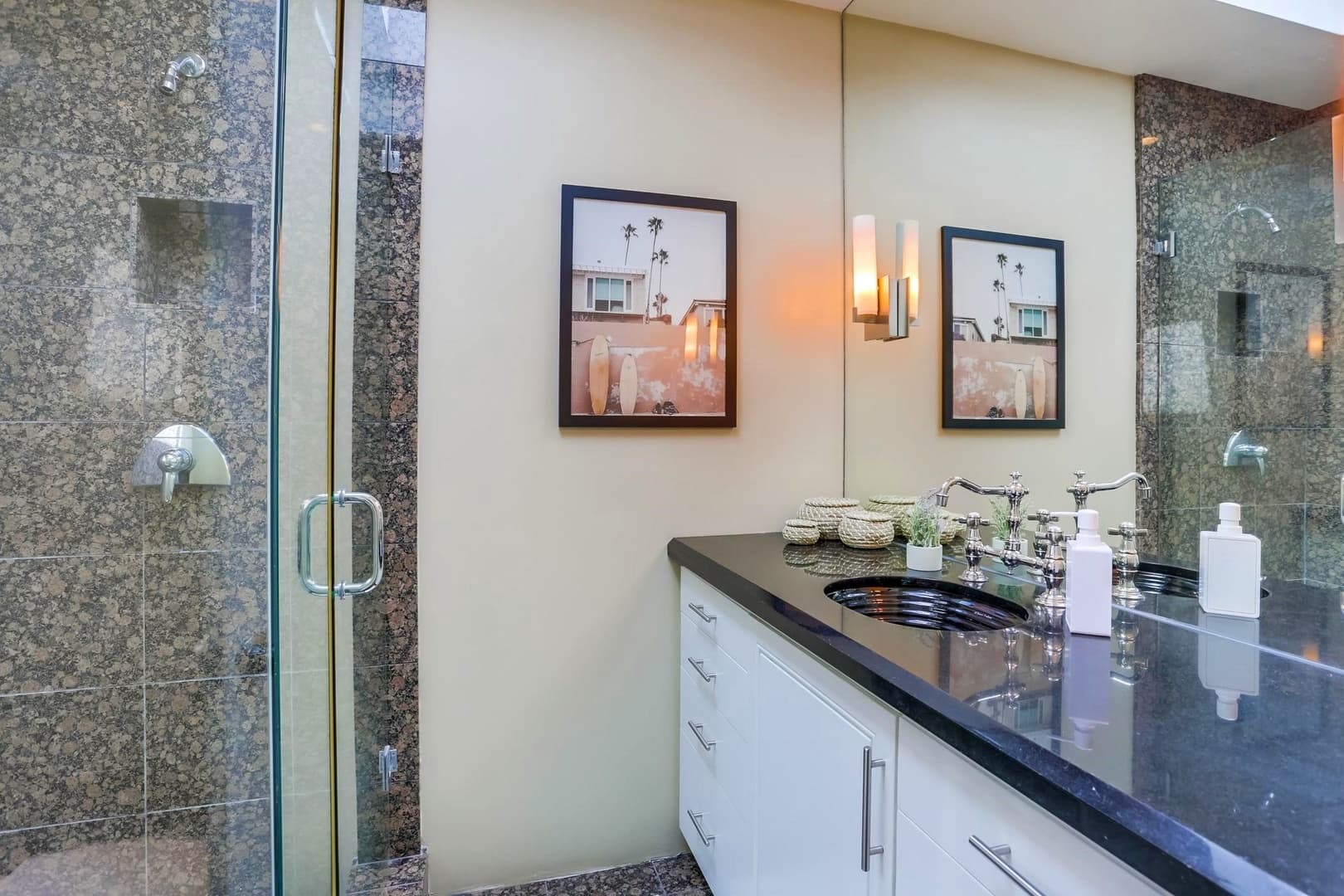 Summer Sea Home - Image 18