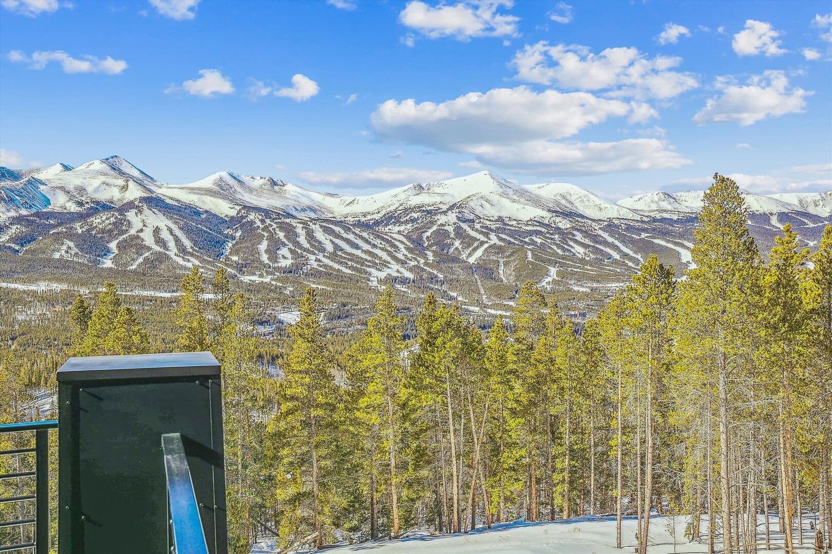 Modern View Manor - Image 14