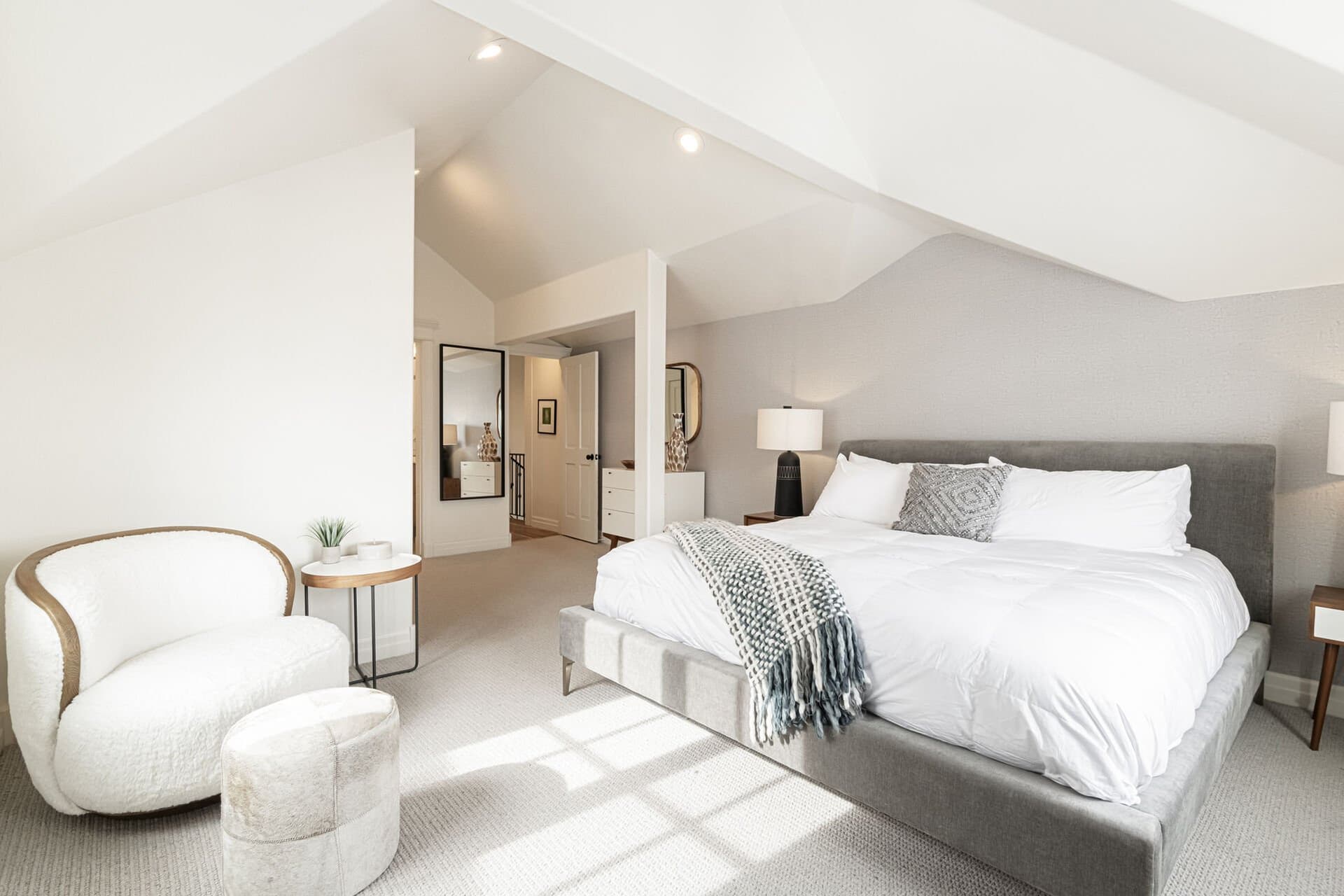 Elevation Estate - Image 4