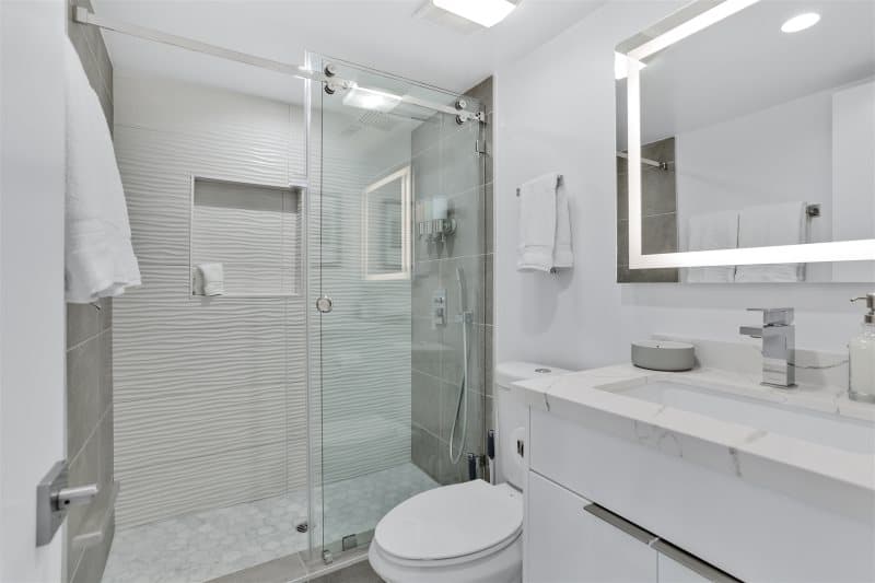 Marble Palace - Image 17