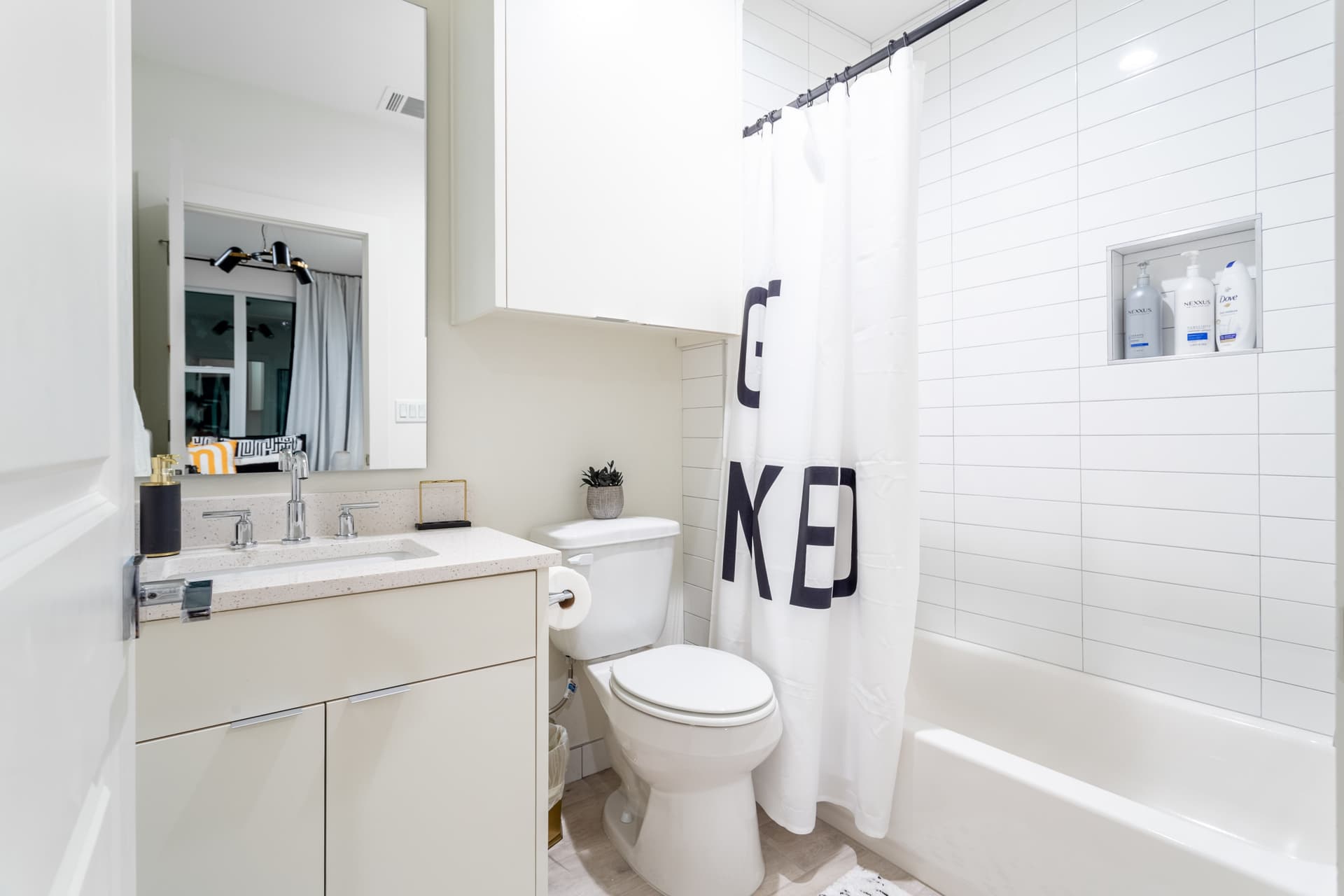 East Cesar Compound - Image 49