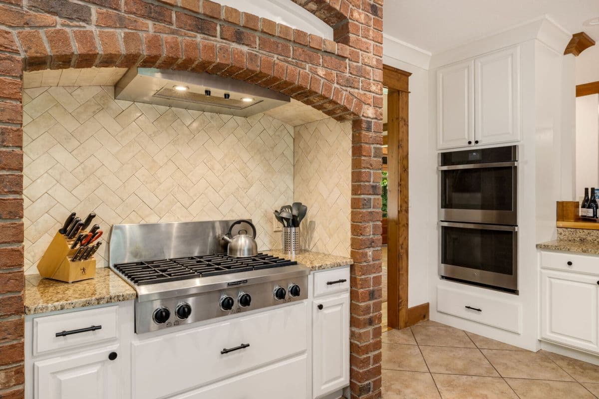 The Huntly Estate - Image 84