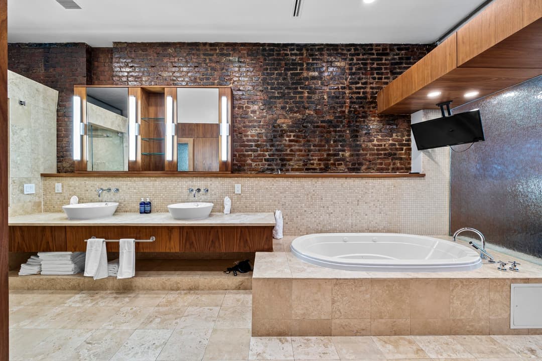 Rialto VI - Image 30