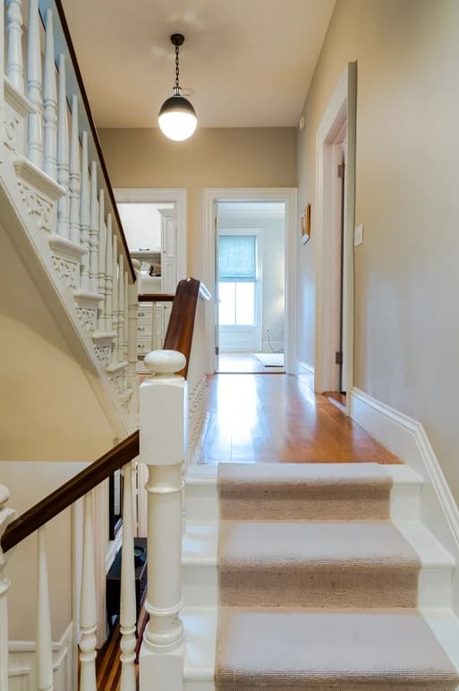 Downtown Victorian - Image 18