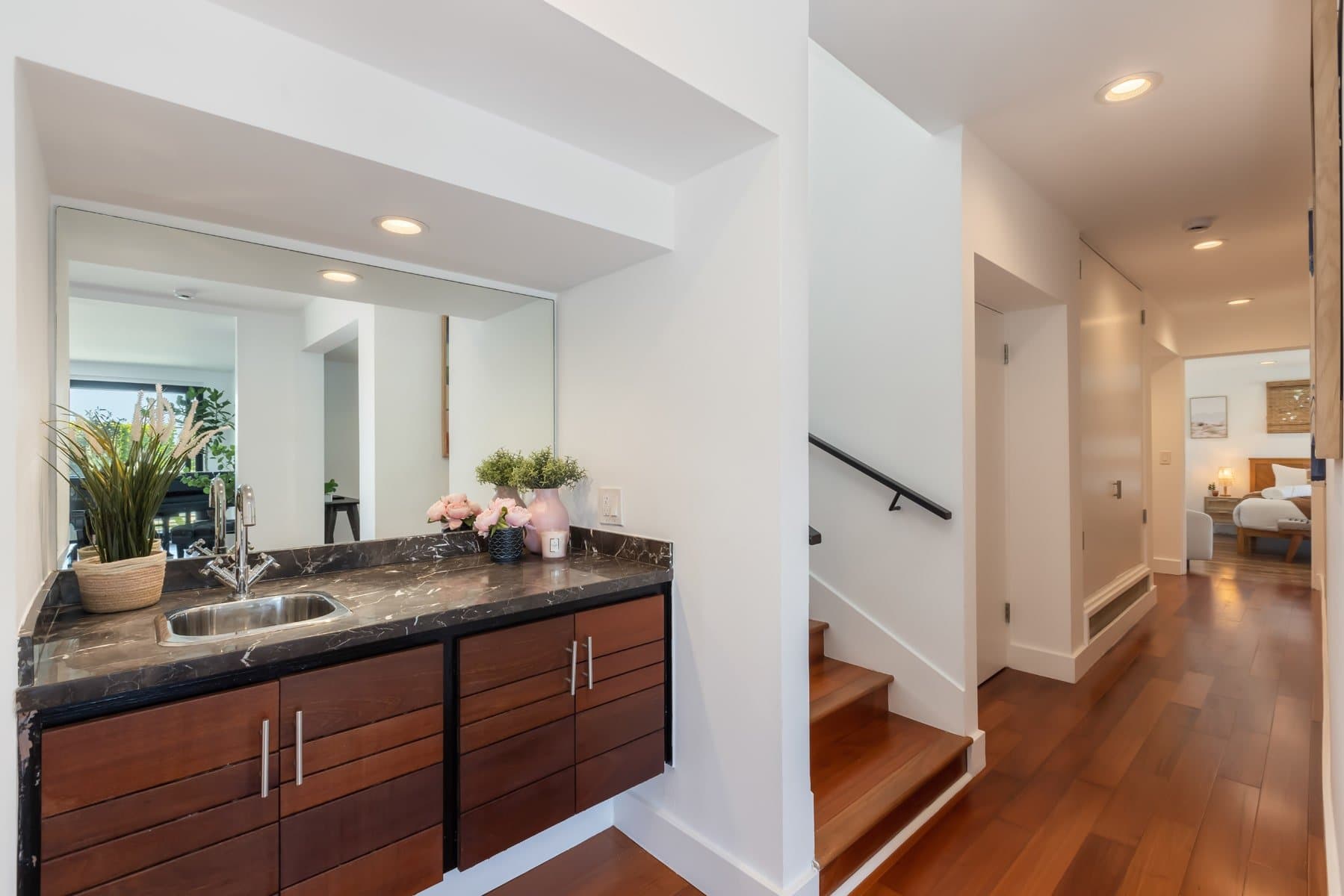 Malibu Sunset Oasis - Image 60