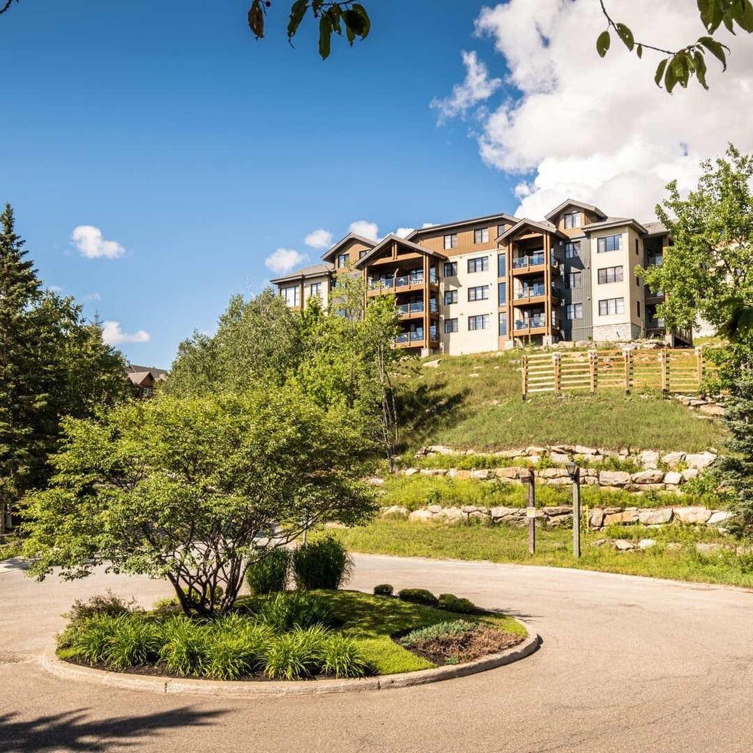 Horizon Residence 305 - Image 1