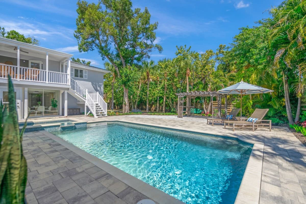 Shore Thing - Image 1