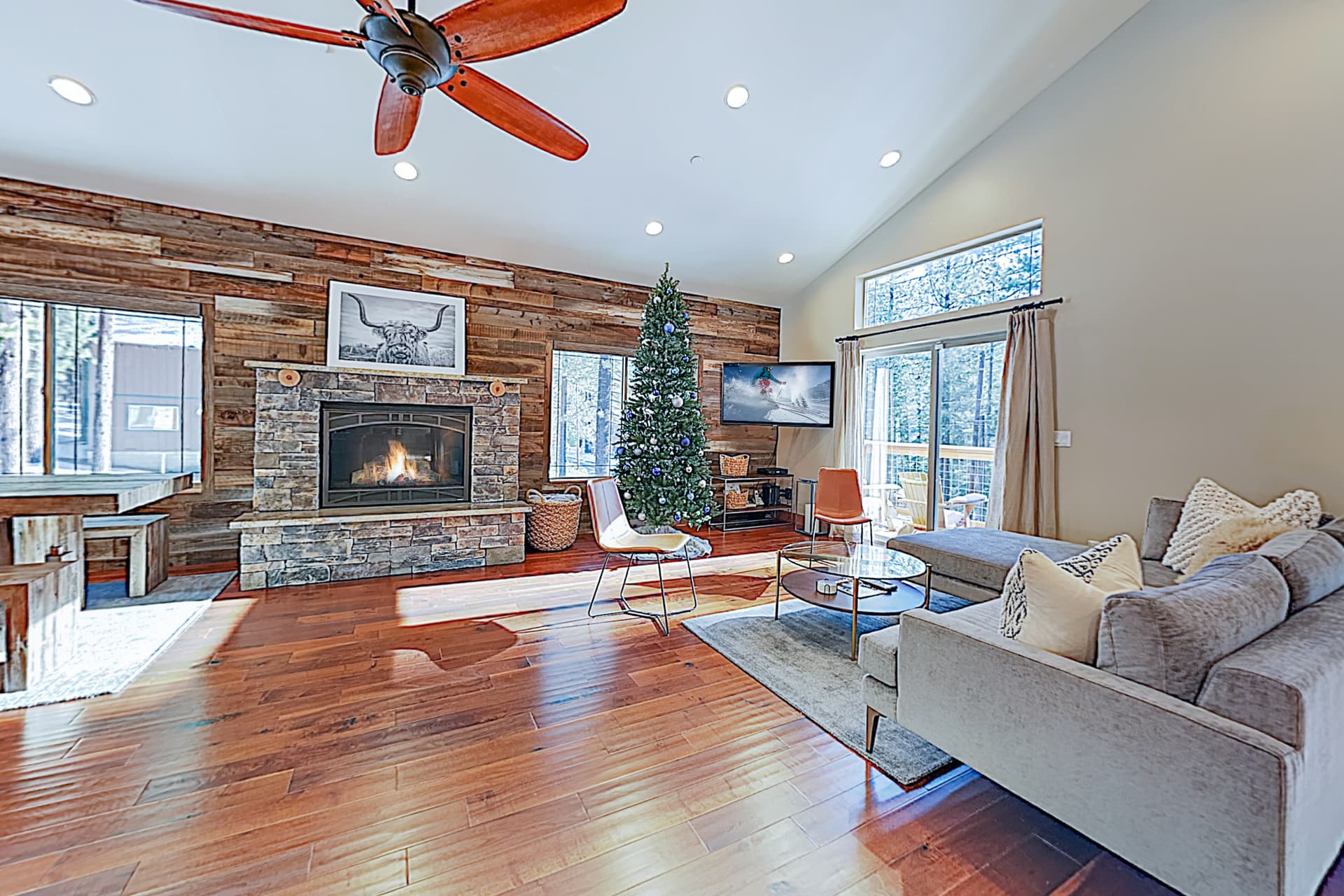 Luxury Mountain Retreat House - Image 2