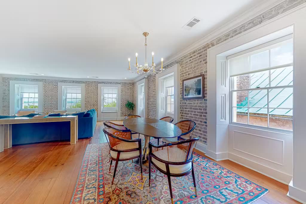 Rainbow Row Pied-À-Terre - Image 2