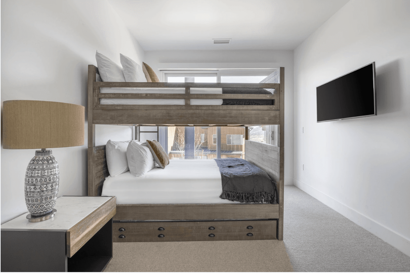 Silverado - Image 24