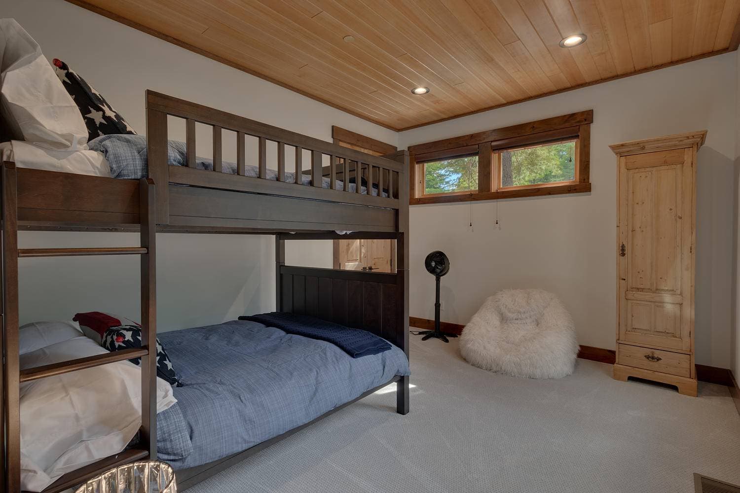 Bluebird Lodge - Image 15