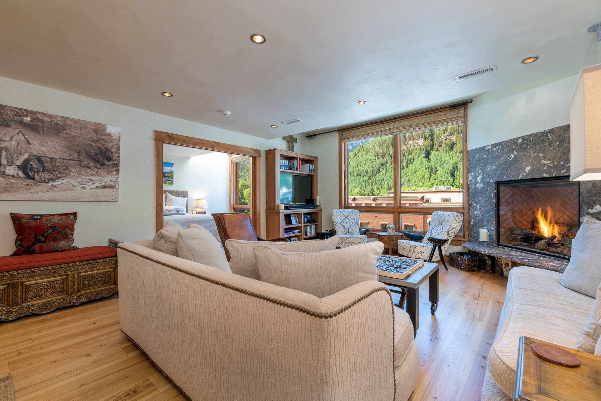 Main Stage Penthouse - Image 4