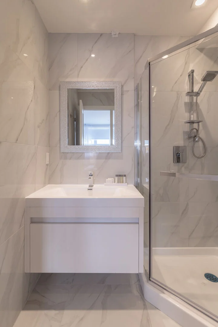 Royal Home - Image 28