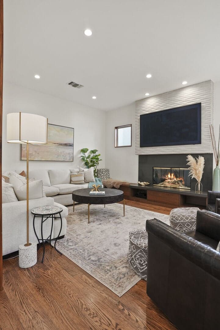 Village Vista - Image 4