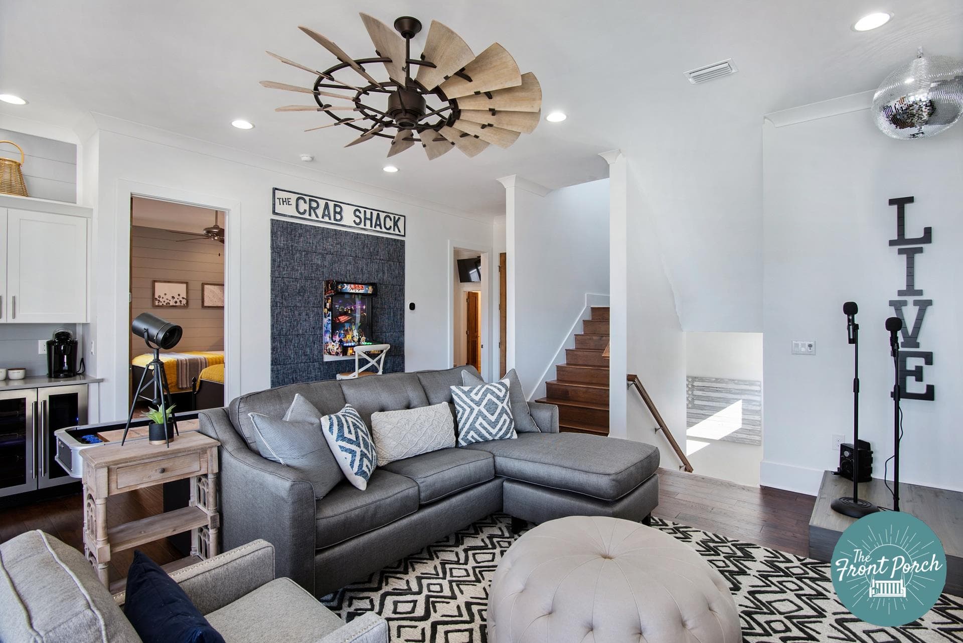 Front Porch Manor - Image 19