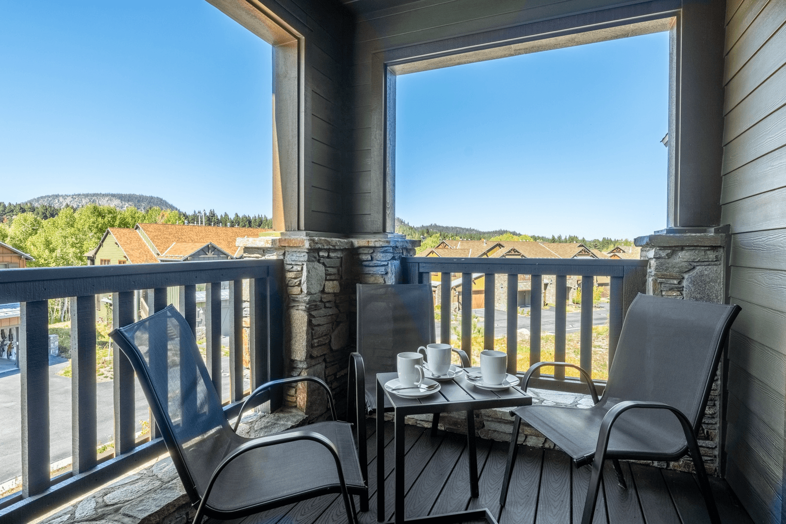 CreekHouse Townhome #322 - Image 2
