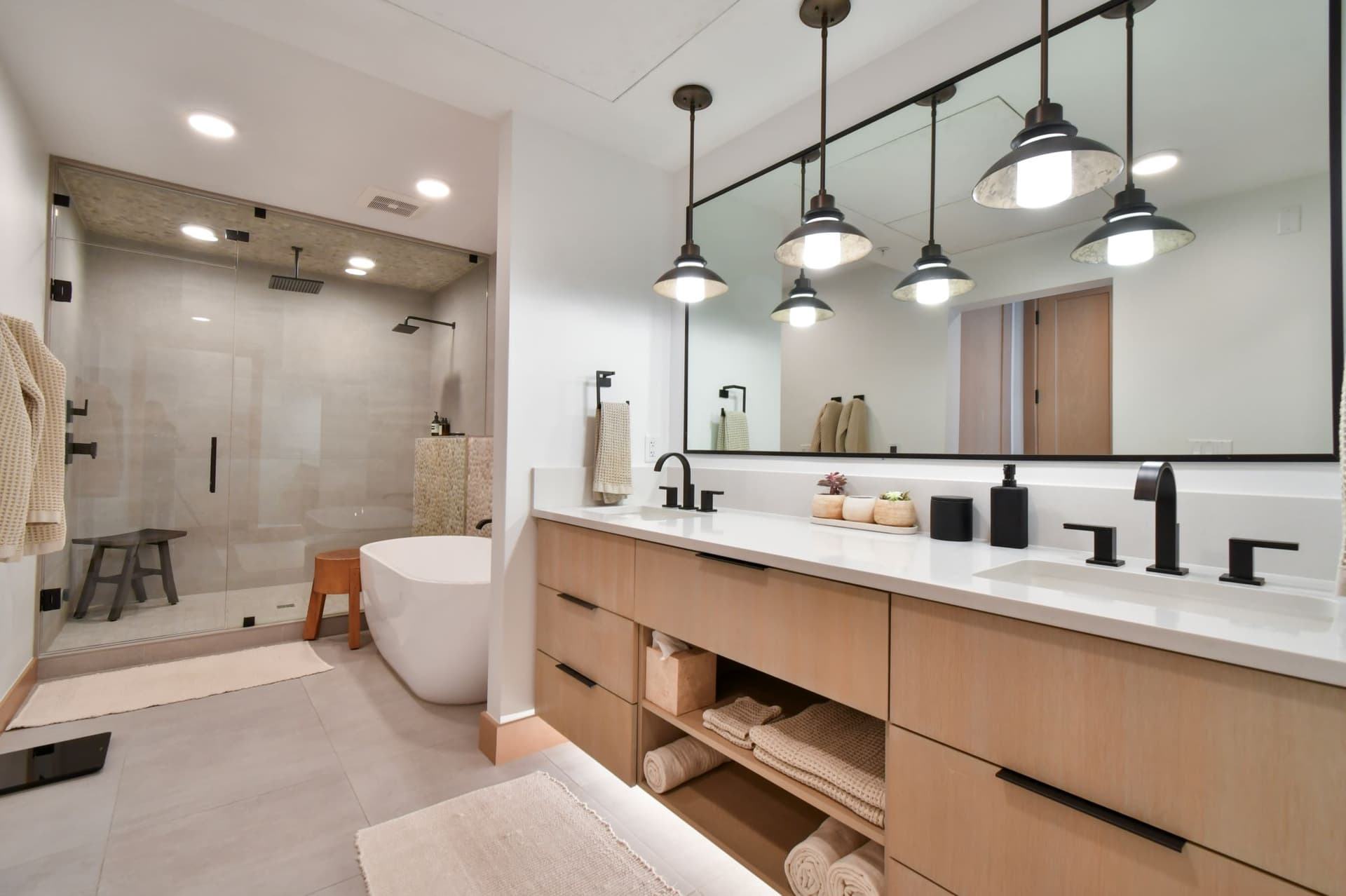 Kings Crown #102C - Image 16