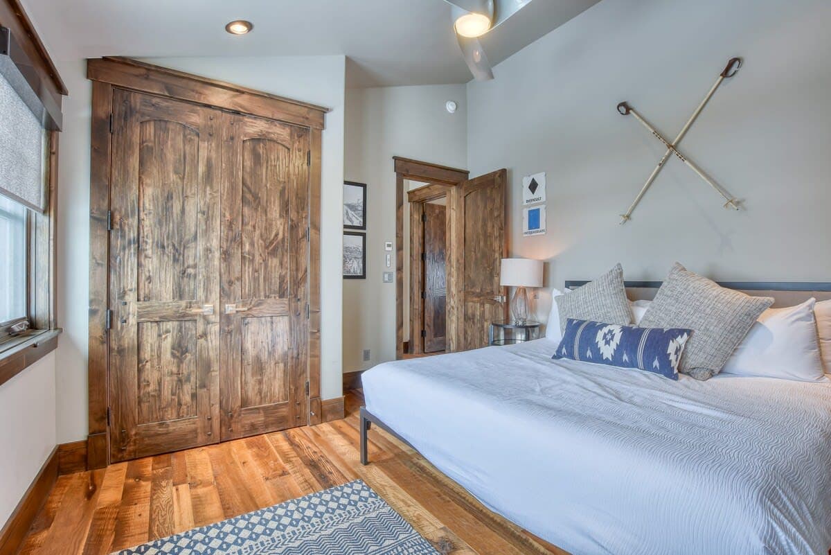 Gondola Ridge Haven - Image 22