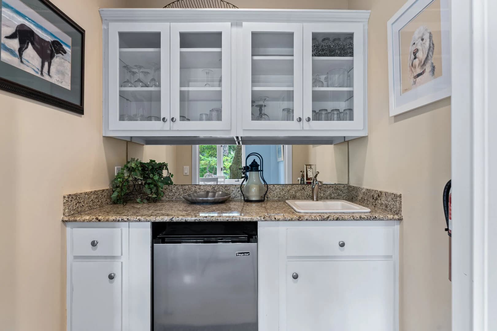 Tropical Retreat - Image 20