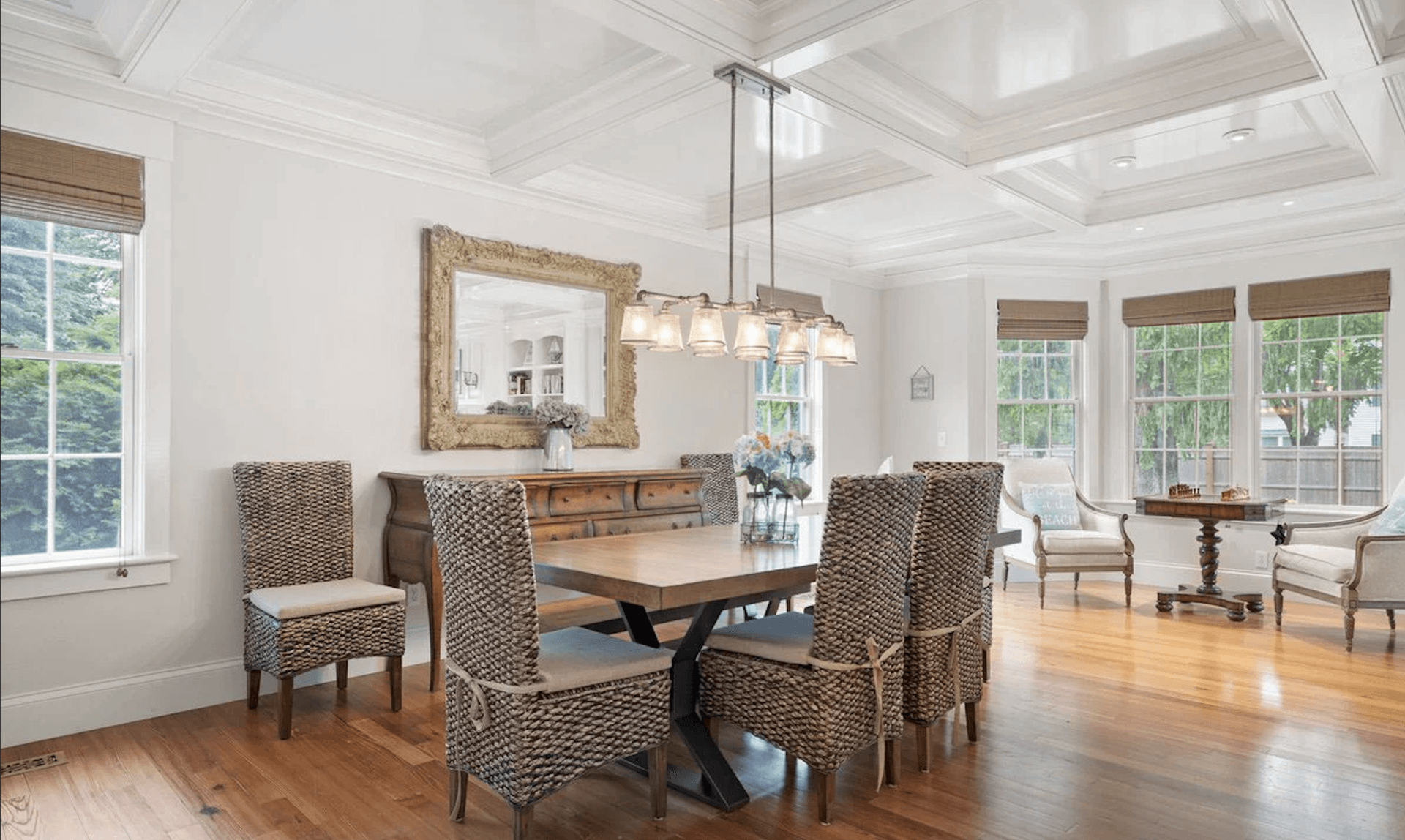 Center Of It All Estate - Image 3