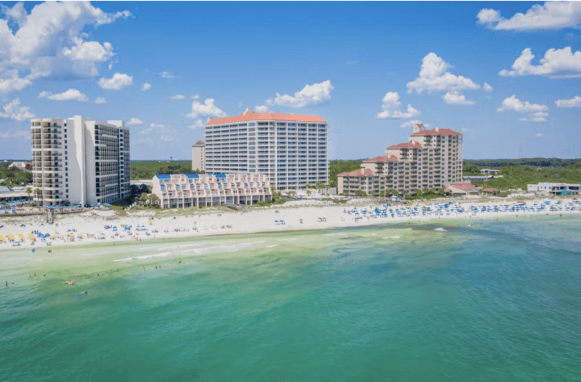 Hook’s Villa - Image 50