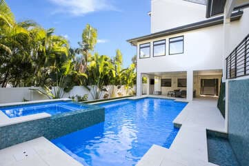 Surf-Side Beach House - Image 4