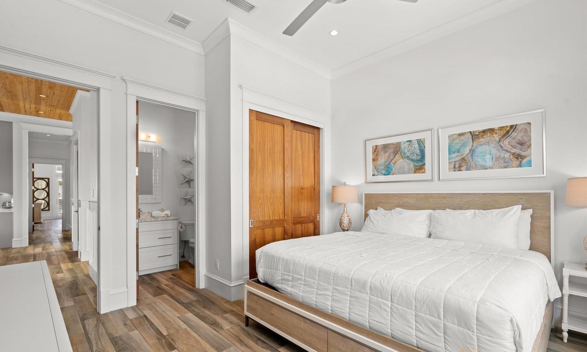 Life Aquatic Villa - Image 52