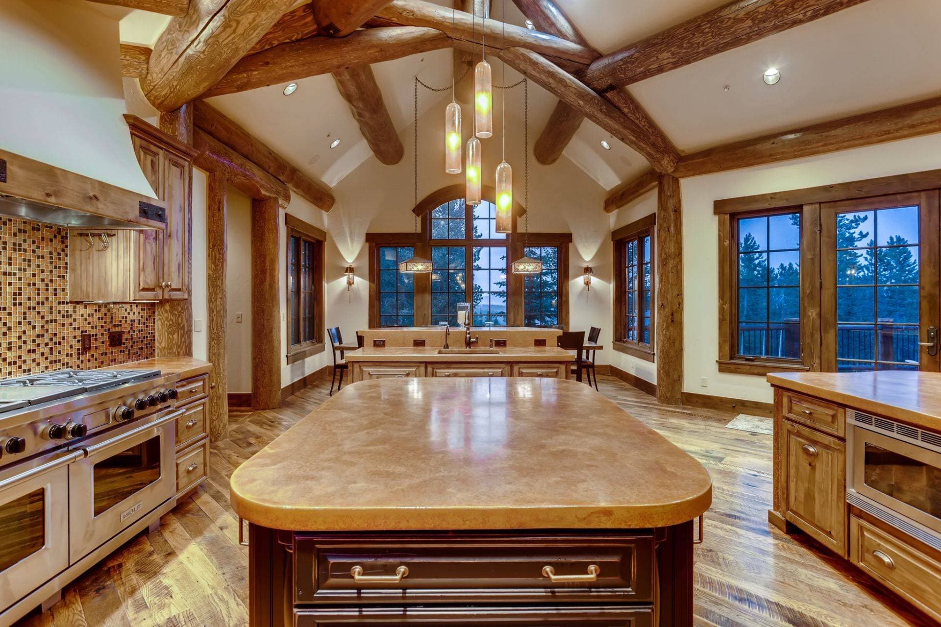 Ski Hi Lodge - Image 8