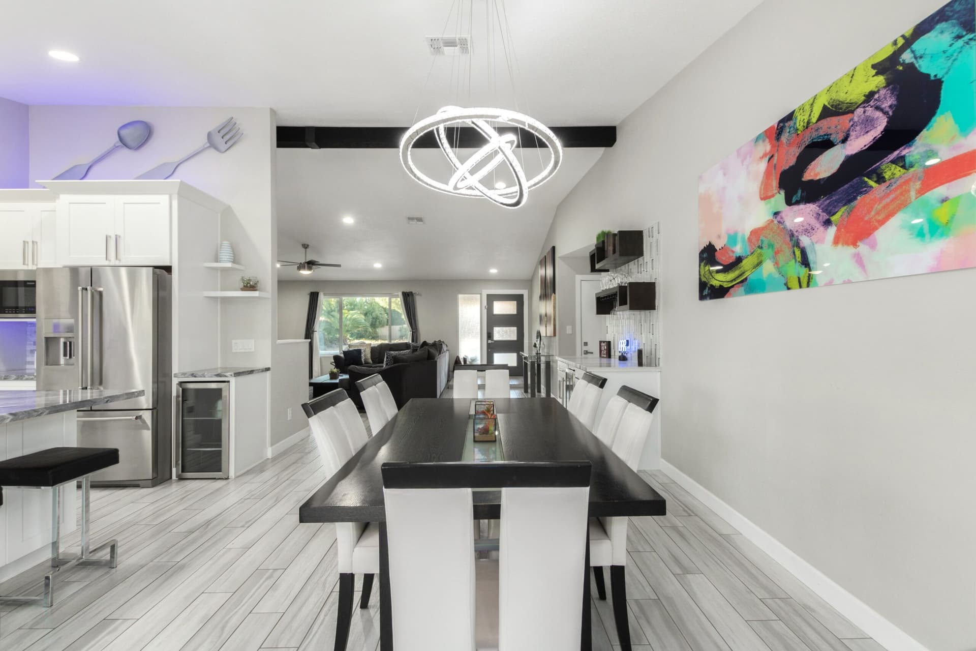 Kings Lux Escape - Image 7