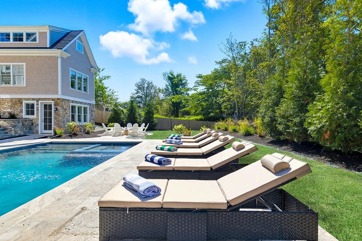 Three Buoys - Image 32