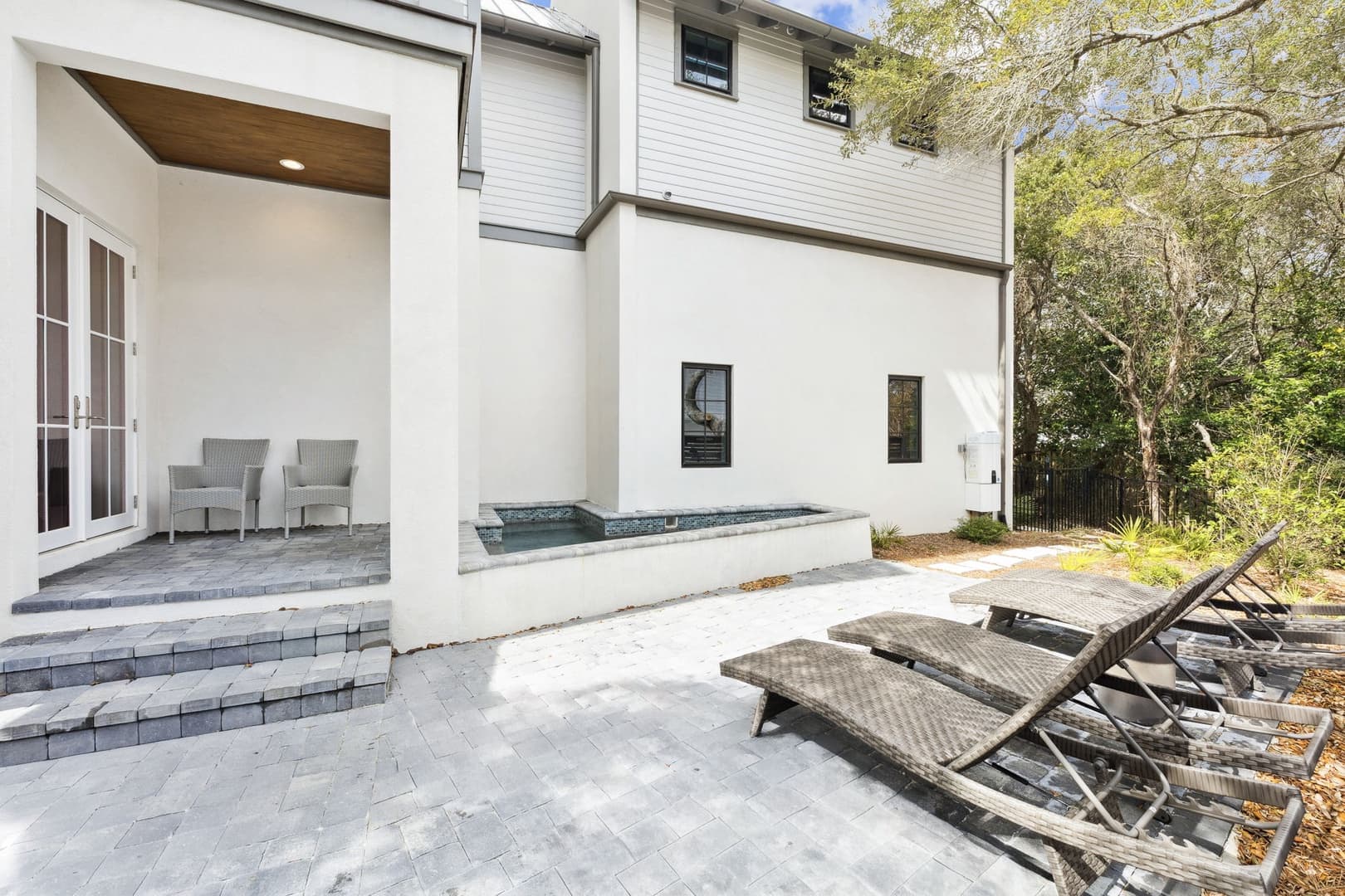 Peacock Place - Image 53