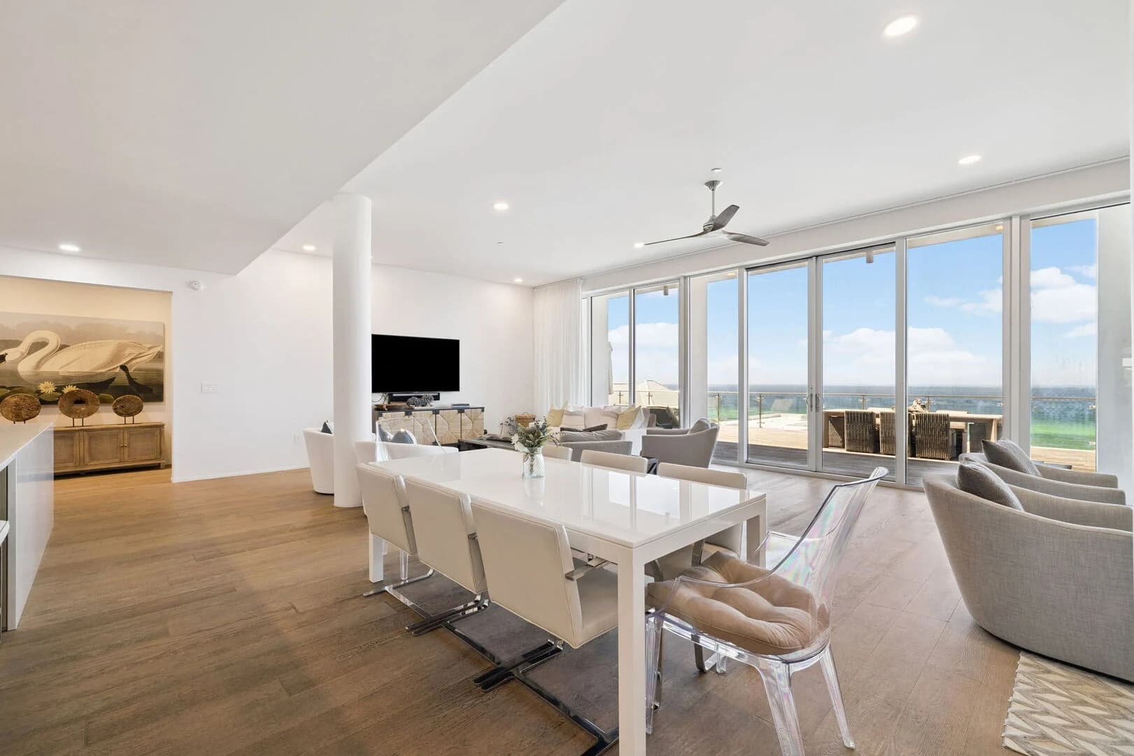 Viridian Penthouse #402 - Image 9