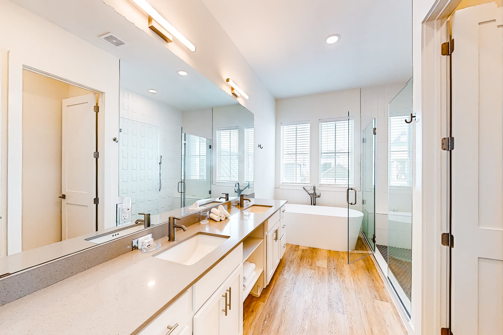 Sunshine Overtime - Image 27