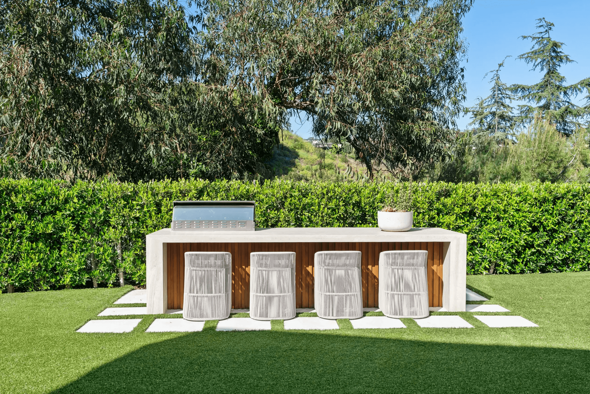 Linda Flora - Image 51