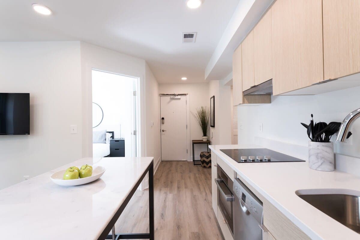 Uplifted Retreat Residence - Image 9