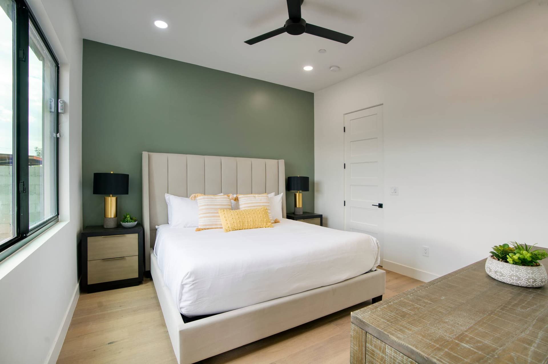 Estate on Harmony - Image 48